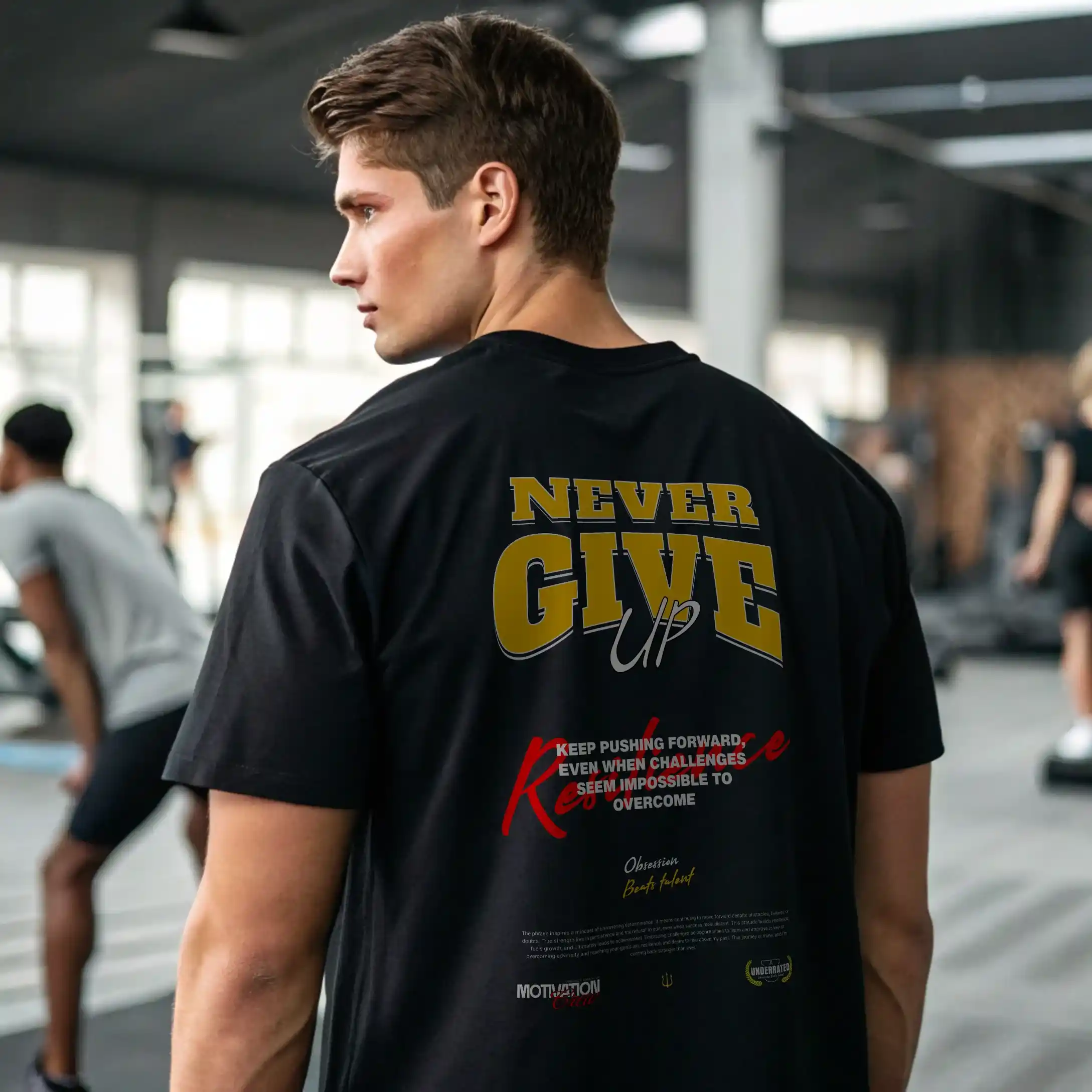 NEVER GIVE UP OVERSIZE - Image 4
