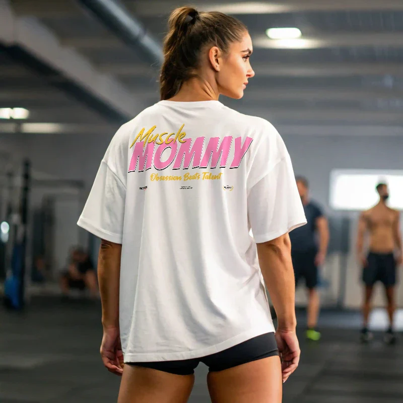 MUSCLE MOMMY - Image 2