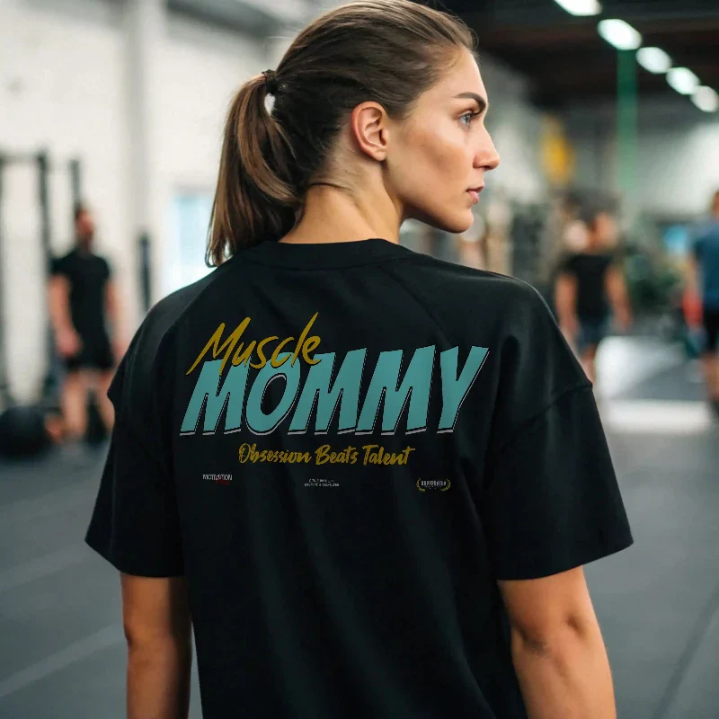 MUSCLE MOMMY - Image 7